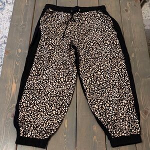 Umgee Leopard Print Jogger Pants